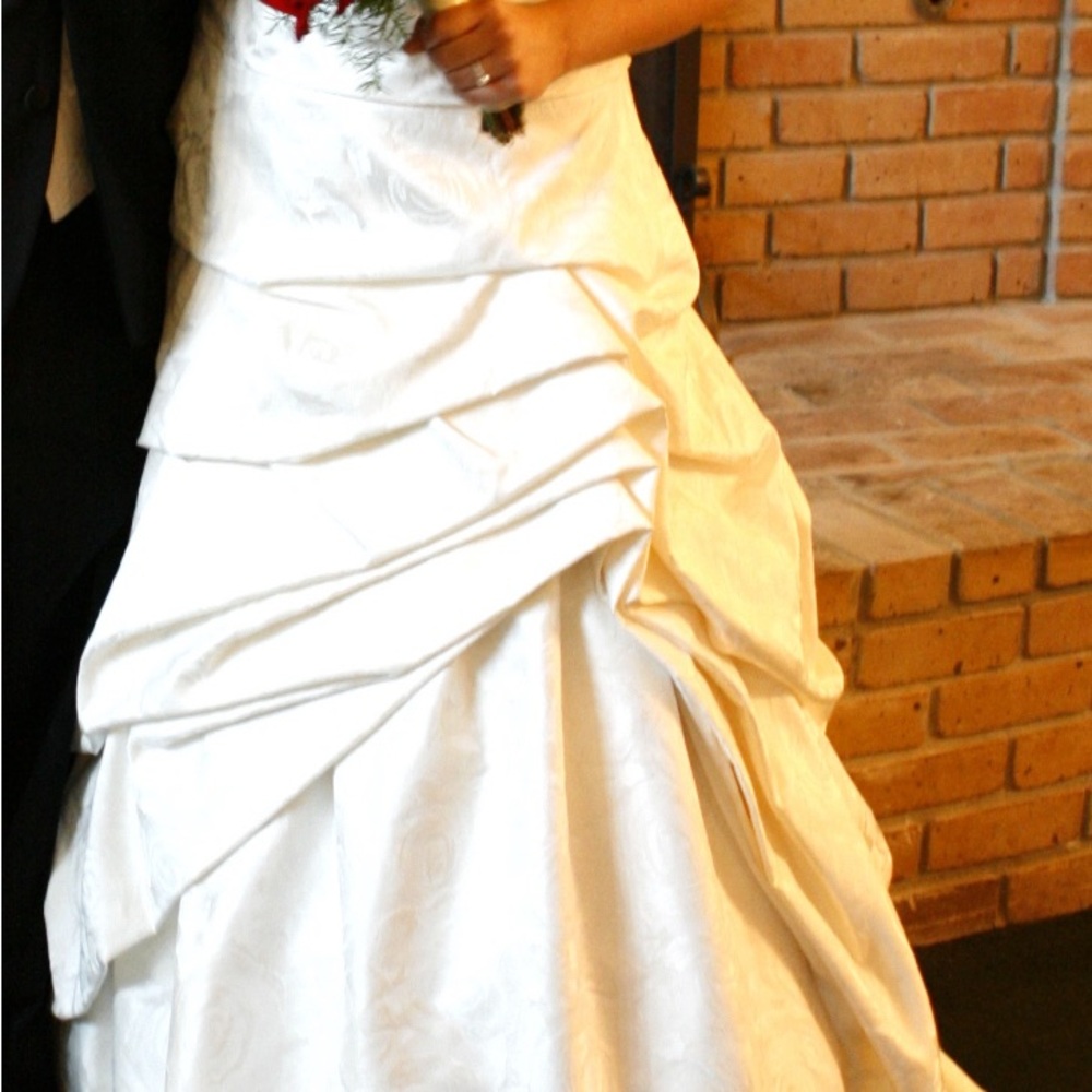Paloma Blanca Cream Asymmetrical Ruched Strapless Gown